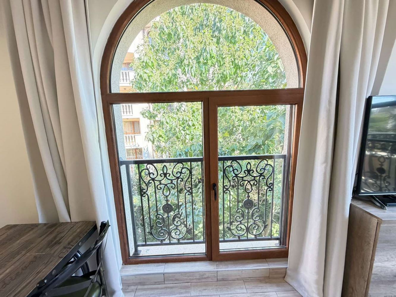 Luxury One-Bedroom Apartment with Greenery Views in a Prestigious Complex in Sunny Beach