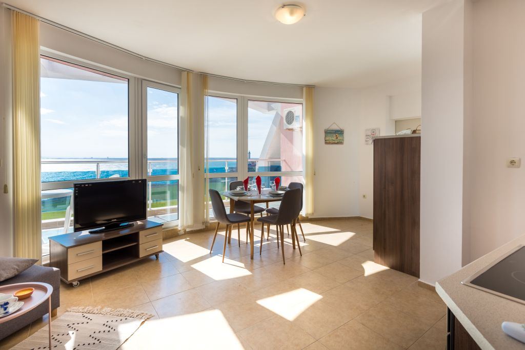 First Line with a Beautiful Sea Panorama – Spacious One-Bedroom Apartment with Two Terraces