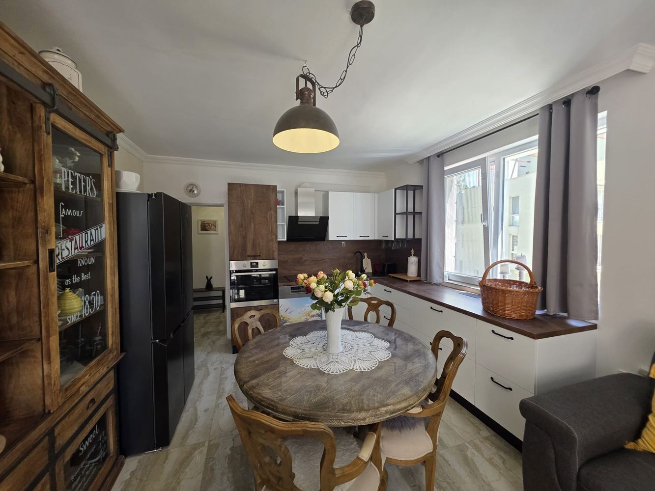 Luxury Three-room Apartment in a Well-Maintained Complex in Sunny Beach