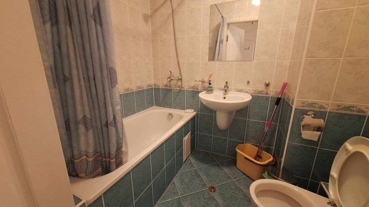 Spacious two-bedroom apartment just meters from the beach in Ravda