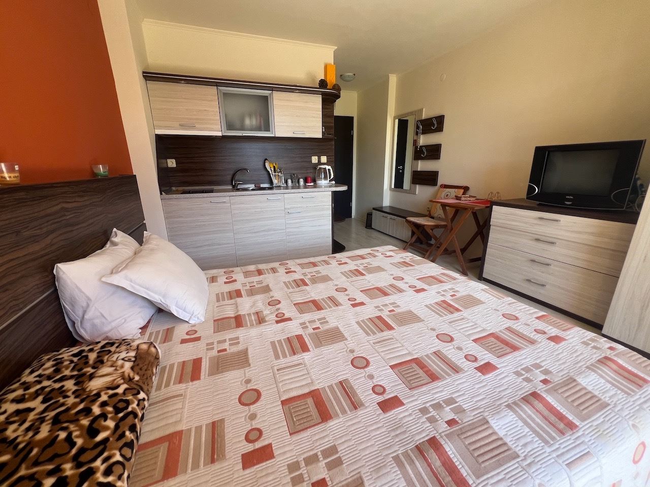 Comfortable studio with pool view in Sunny Beach – fully furnished and ready to use
