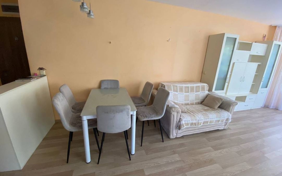 Two-bedroom apartment 50 meters from the beach in Ravda – modern building, comfort, and excellent location