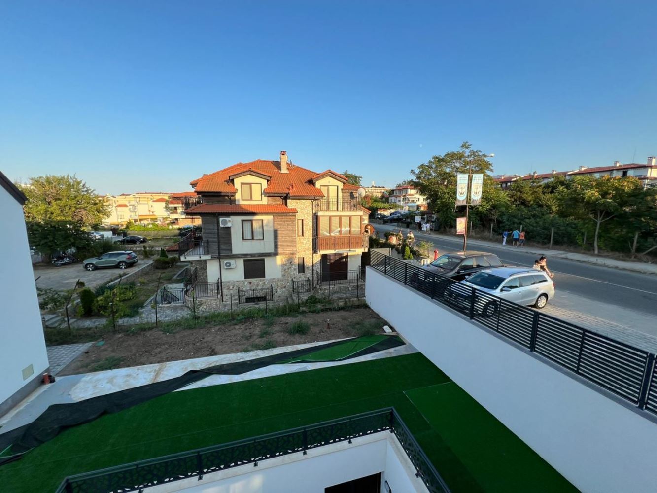 Luxury One-Bedroom Apartment 50 Meters from the Beach in Sozopol – No Maintenance Fee
