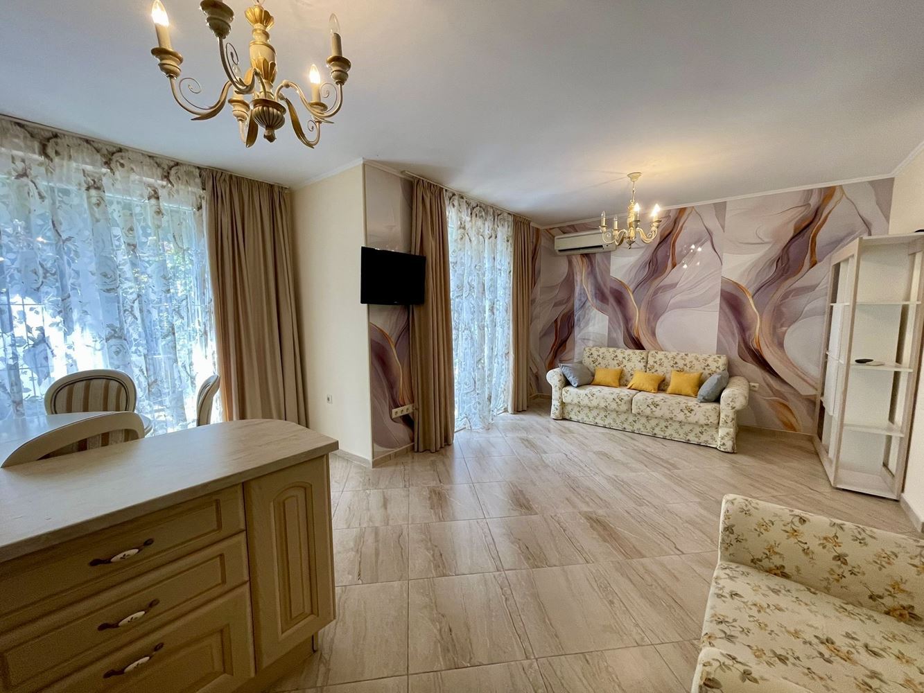 Luxury Maisonette with Garden in an Elite Complex – Comfort and Relaxation Near the Sea