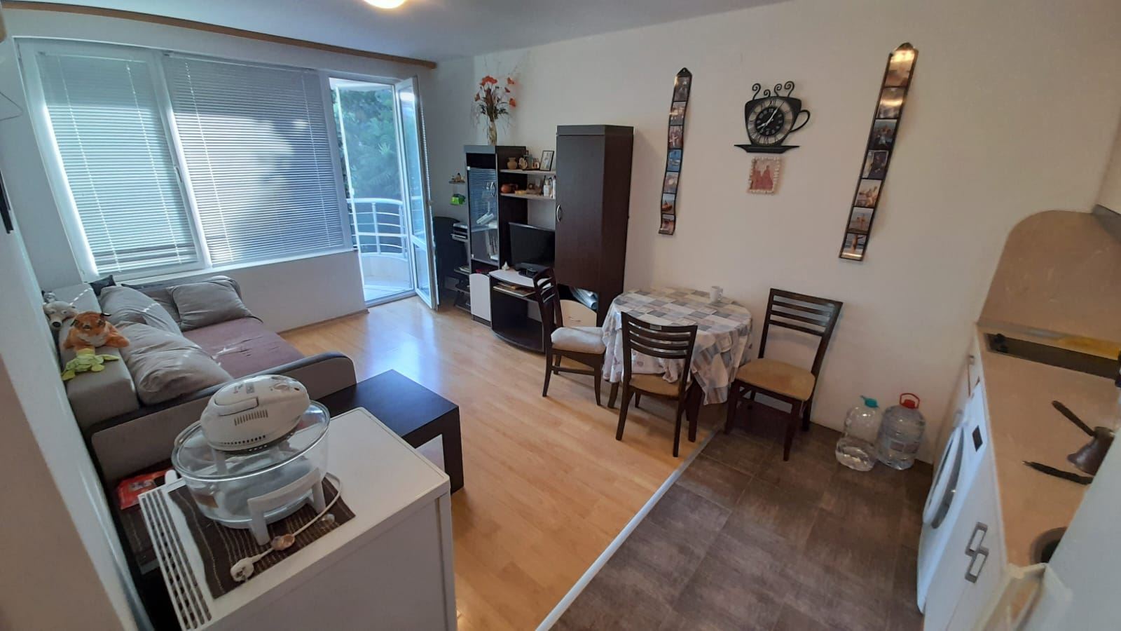 Comfortable One-Bedroom Apartment in a Year-Round Complex with Parking in Sarafovo  