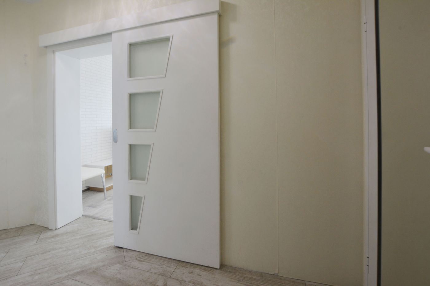 Luxury two-bedroom apartment with sea view on the first line in Ravda – 114 m², two terraces, and full comfort