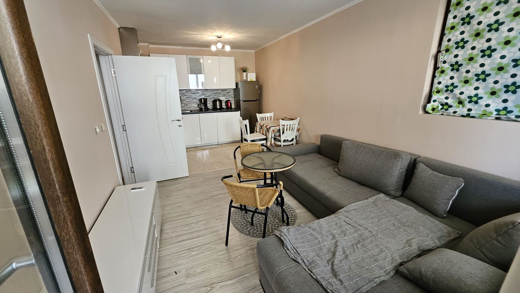 Sea Comfort in Nessebar – One-Bedroom Apartment Just Steps from the Beach with No Maintenance Fee