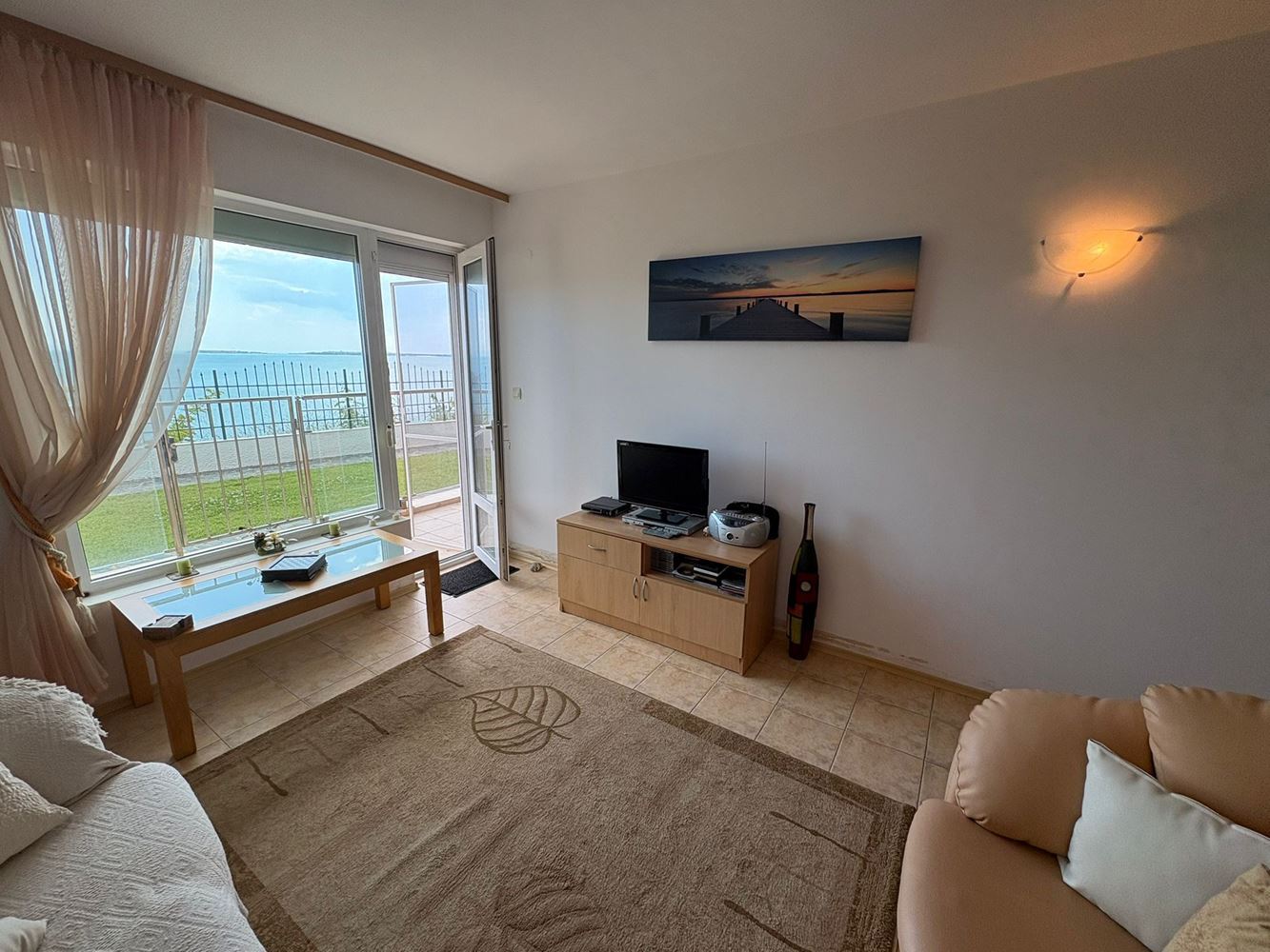 One-Bedroom Apartment with Direct Sea View in Sveti Vlas – Comfort, Tranquility and Resort Lifestyle