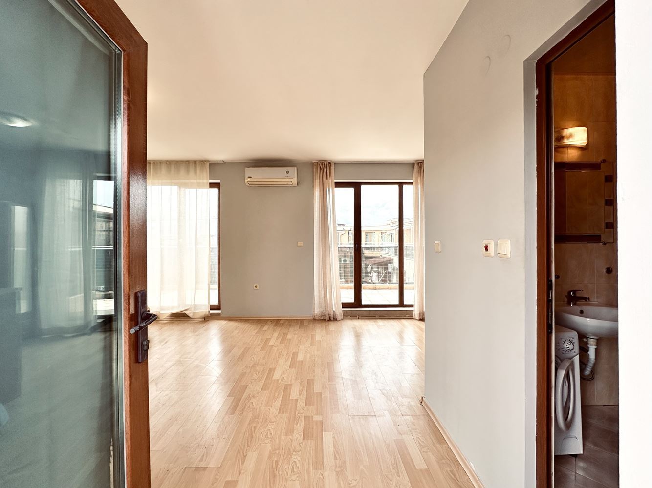 Spacious Studio with Impressive Panoramic Terrace in Sunny Beach