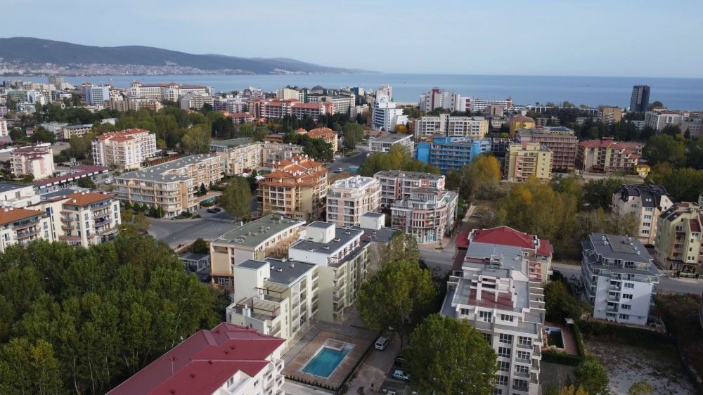 Furnished Studio without a Maintenance Fee in Sunny Beach – Quiet Area and Beach within Walking Distance