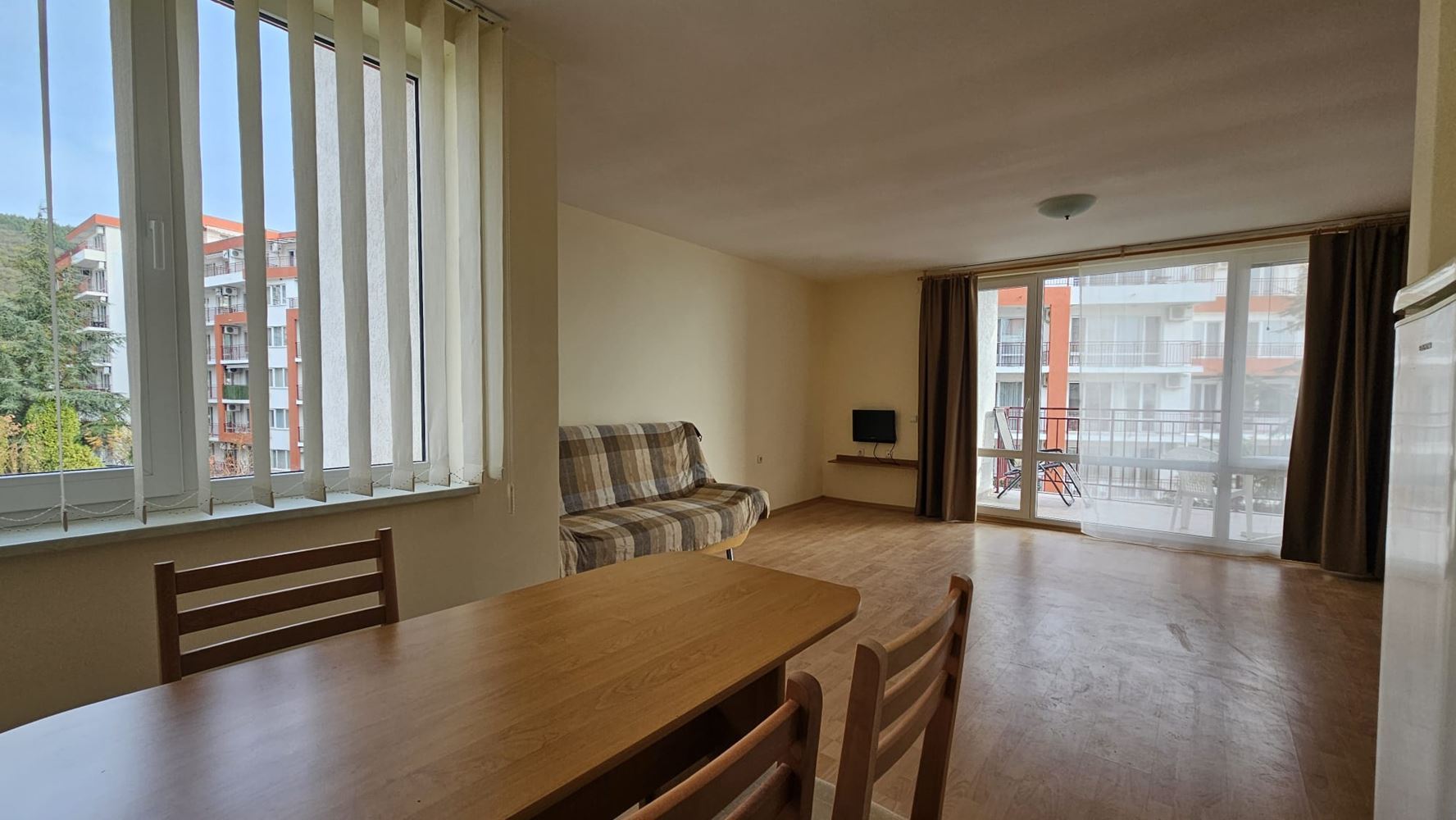 Seaside idyll on the first line – one-bedroom apartment with sea view in Sveti Vlas