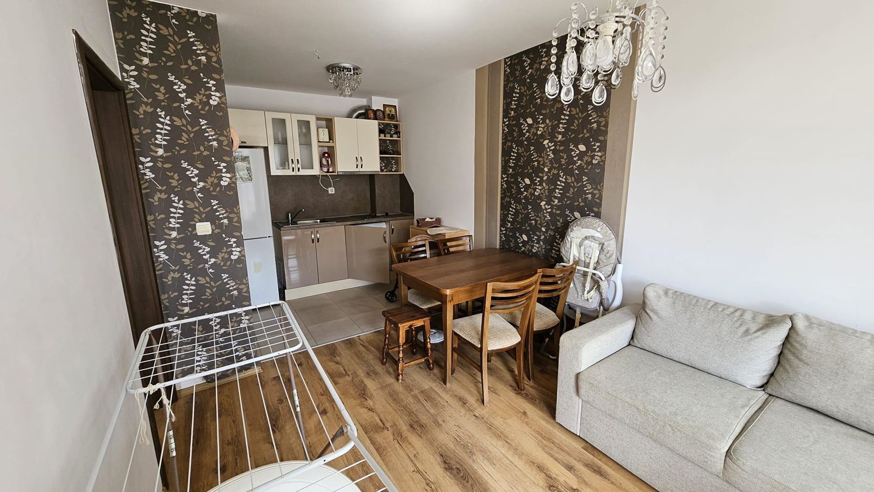 One-bedroom apartment in Nessebar with furnishings and excellent on-site amenities