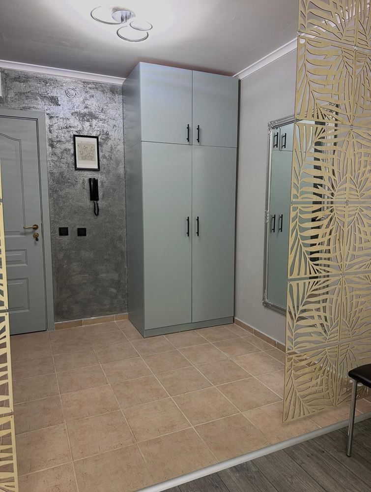 One-bedroom apartment with partial sea view in St. Vlas – furnished, renovated, in a luxury gated complex