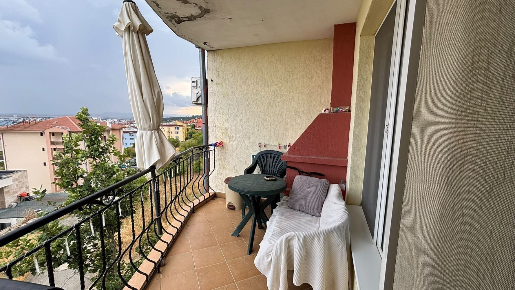 One-bedroom apartment with sea view in Sveti Vlas – no maintenance fee, with parking, ready to move in