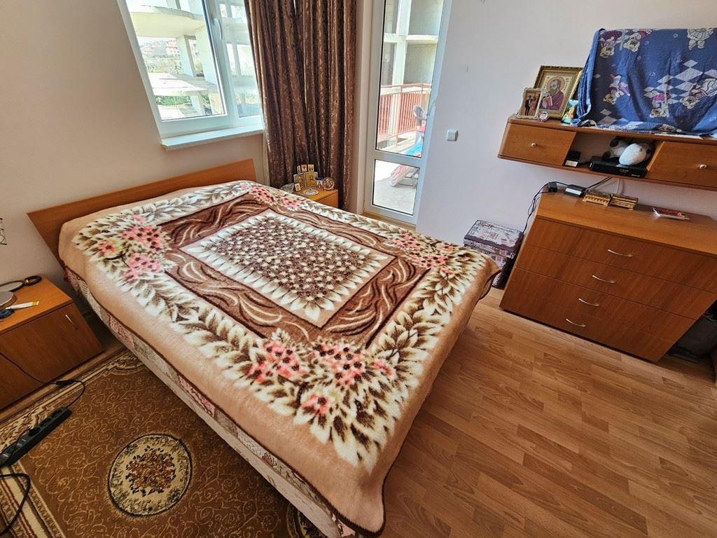 Sveti Vlas, beachfront – panoramic one-bedroom apartment with sea view from every room