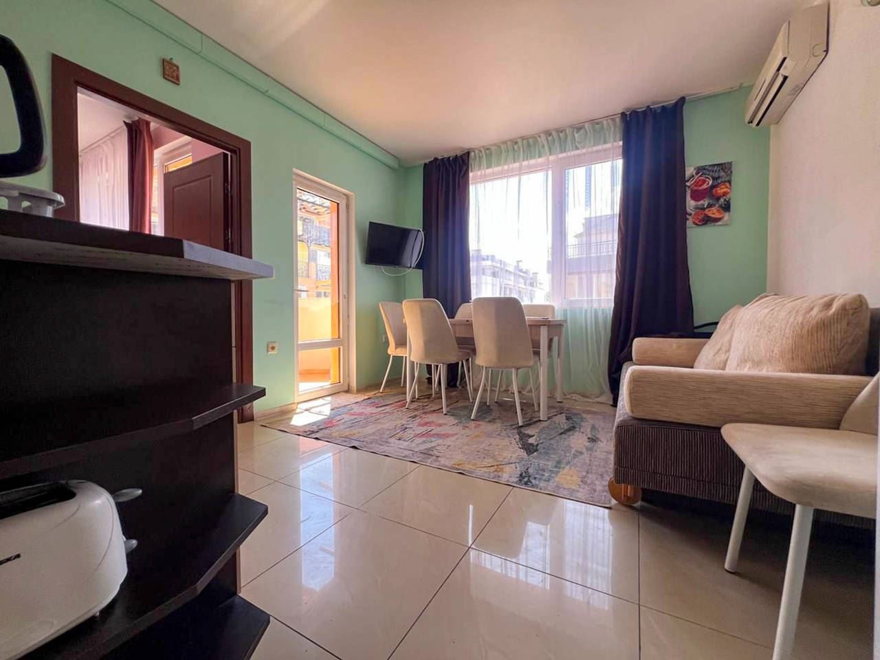 Two-room apartment in a complex with extensive infrastructure and leisure facilities