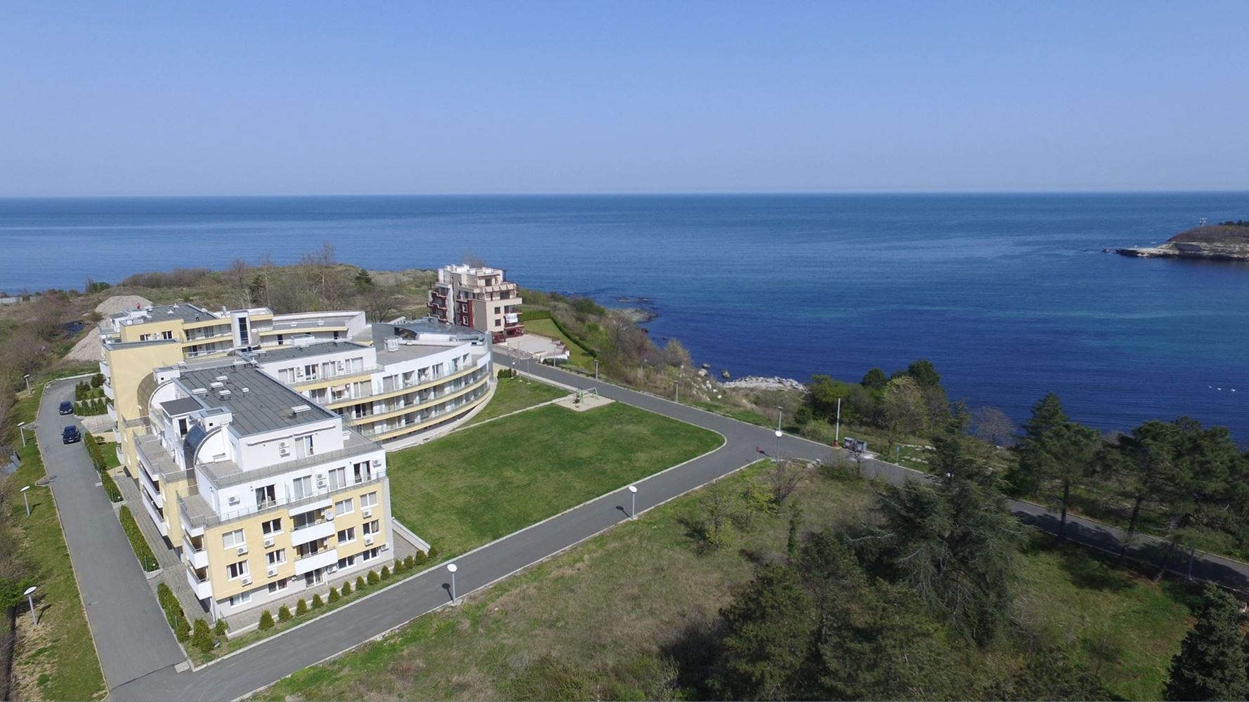 Two-room Apartment with Sea View in Tsarevo – Act 16 and Excellent Location near the Beach