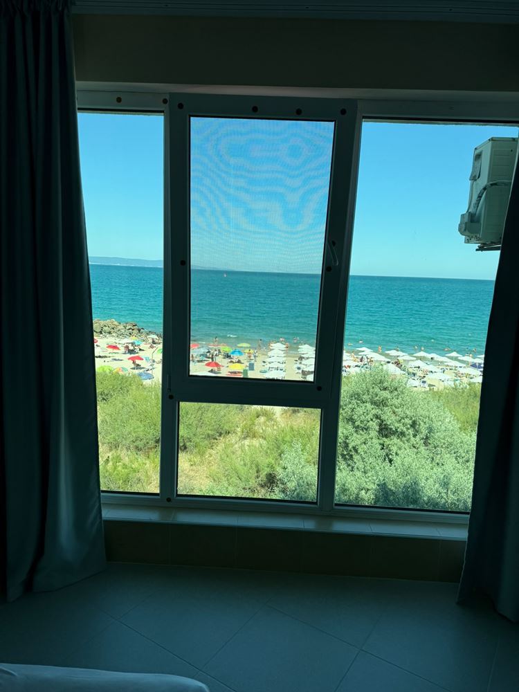 Front Sea View – Spacious One-Bedroom Apartment on the First Line in Pomorie