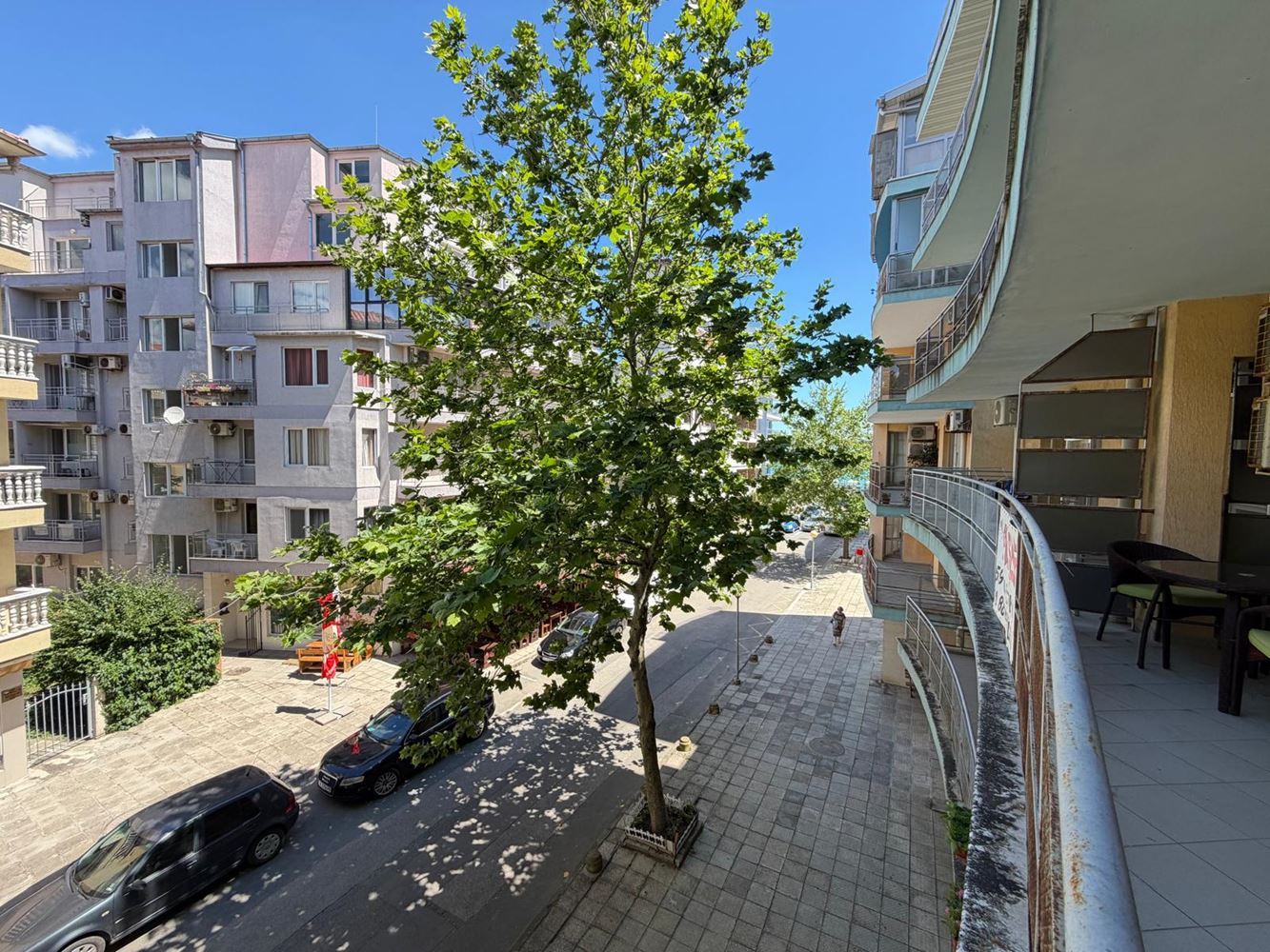 Spacious one-bedroom apartment in Pomorie – with a large terrace and excellent investment potential