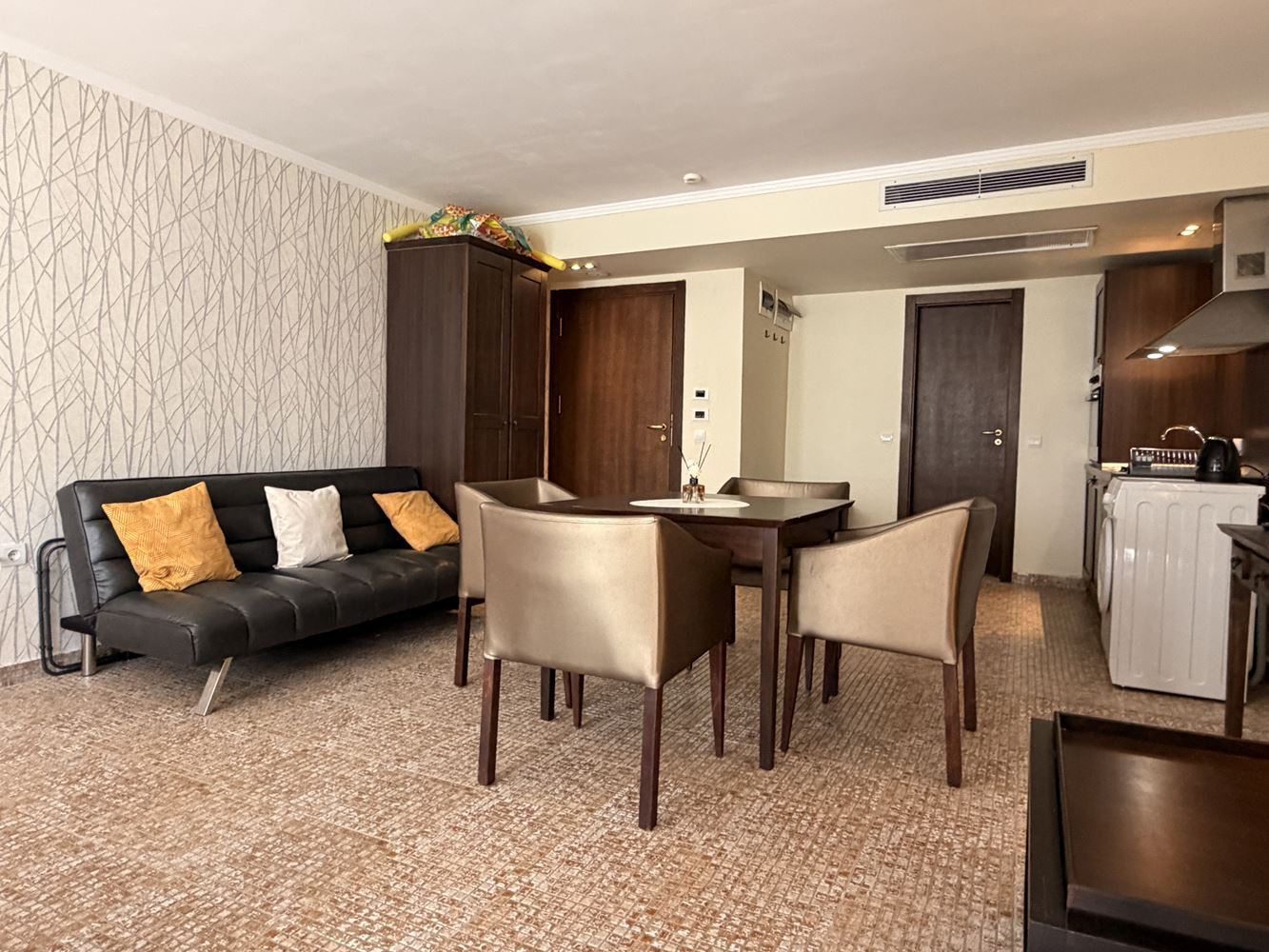 Exclusive studio with garden and direct pool access – 100 m from the sea in Sunny Beach