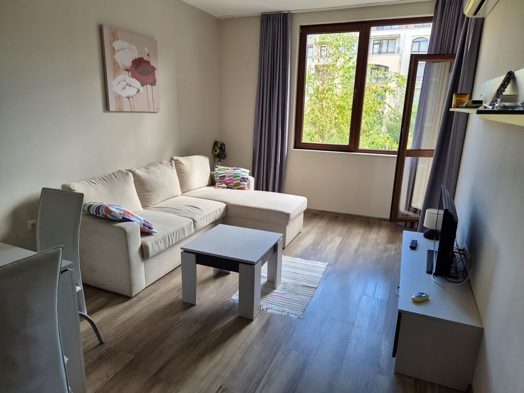 Apartment in Sveti Vlas 300 m from the Beach – Excellent Location, Luxury Complex with Mediterranean Atmosphere