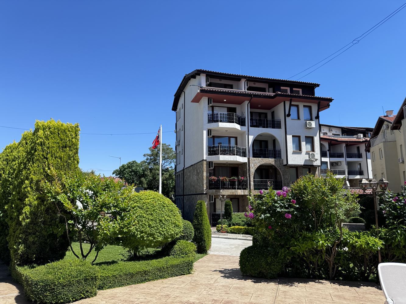 Spacious apartment with one bedroom in a complex with a swimming pool in Ravda – an excellent choice for living or investment