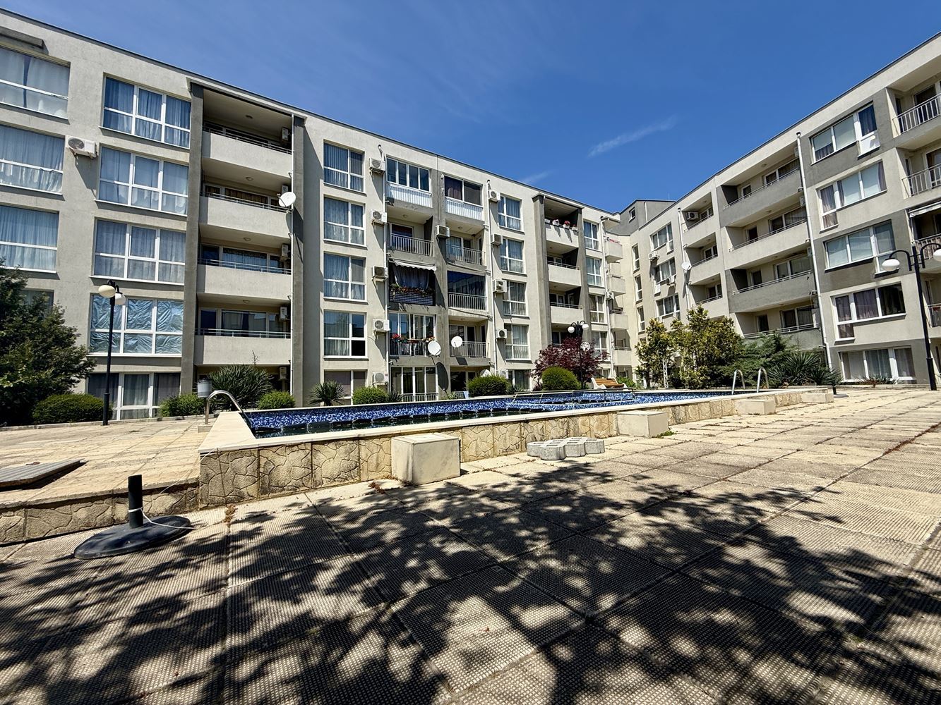Cozy and fully furnished studio in Sveti Vlas – a perfect home by the sea with a low maintenance fee