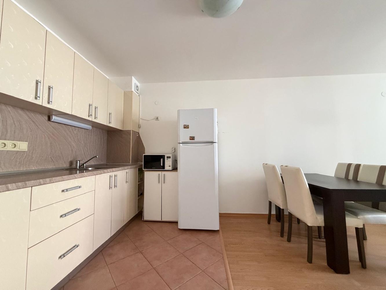 Spacious one-bedroom apartment in Pomorie – with a large terrace and excellent investment potential