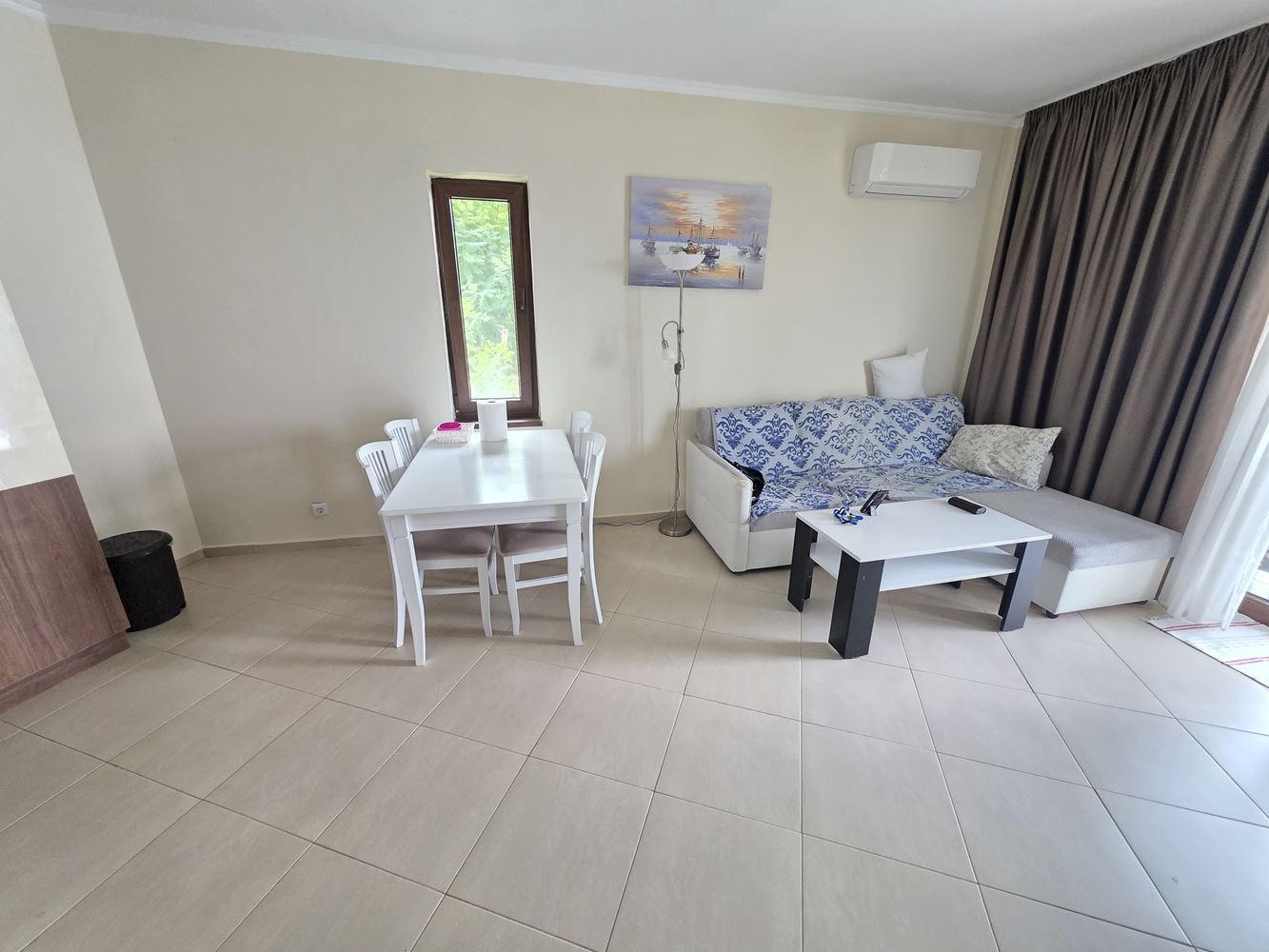 One-bedroom apartment on the first line with a frontal sea view in Nessebar