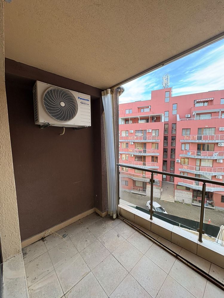 One Bedroom Apartment, 50 Metres from the Sea in Pomorie