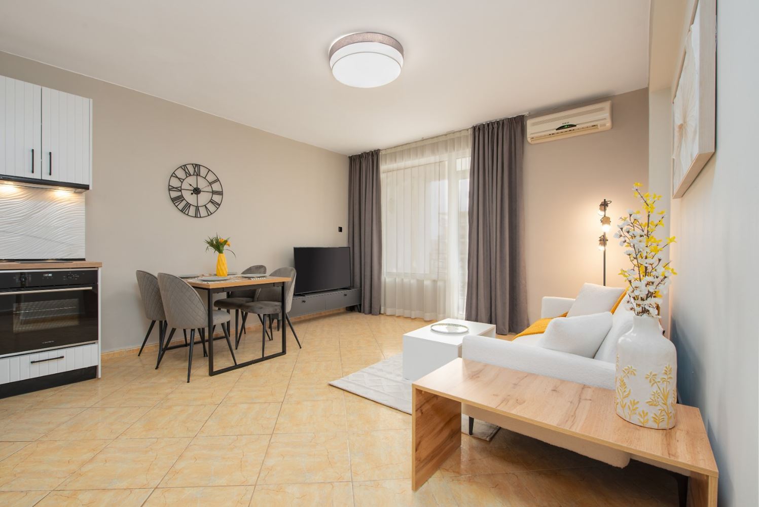 Stylishly renovated two-bedroom apartment in a well-maintained complex in Sunny Beach – comfort, tranquility and excellent location