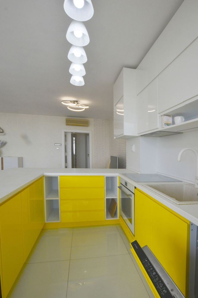 Luxury two-bedroom apartment with sea view on the first line in Ravda – 114 m², two terraces, and full comfort