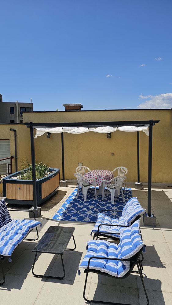 Two-Level Apartment with a Large Panoramic Terrace in a Prestigious Complex in Sveti Vlas