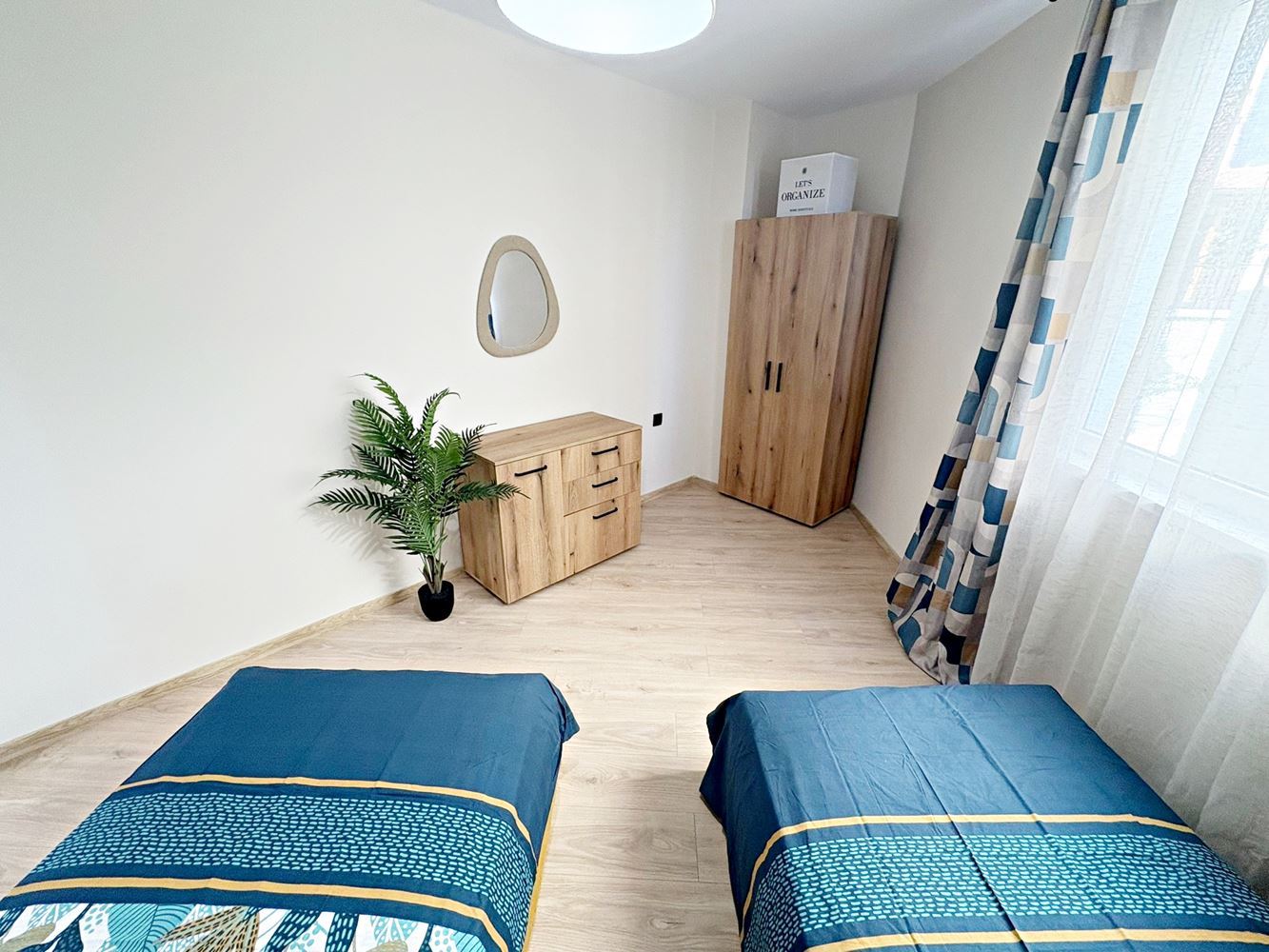 Two independent residential spaces with sea view in the center of Sveti Vlas – designer interior and private parking space