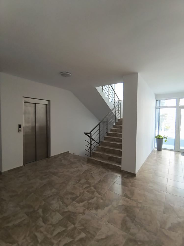 New one-bedroom apartment in Sveti Vlas – modern home without maintenance fee, ready for living