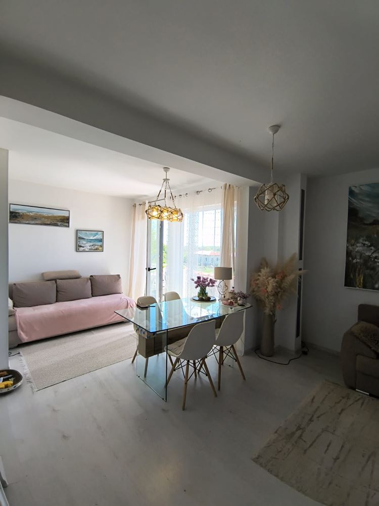 Renovated one-bedroom apartment with panoramic view in a modern complex near Sunny Beach