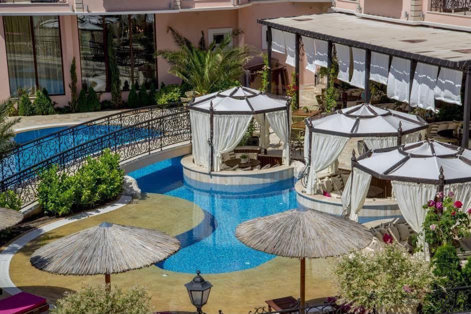 Stylish apartment in a complex with rich infrastructure – an excellent choice for holidays with rental potential
