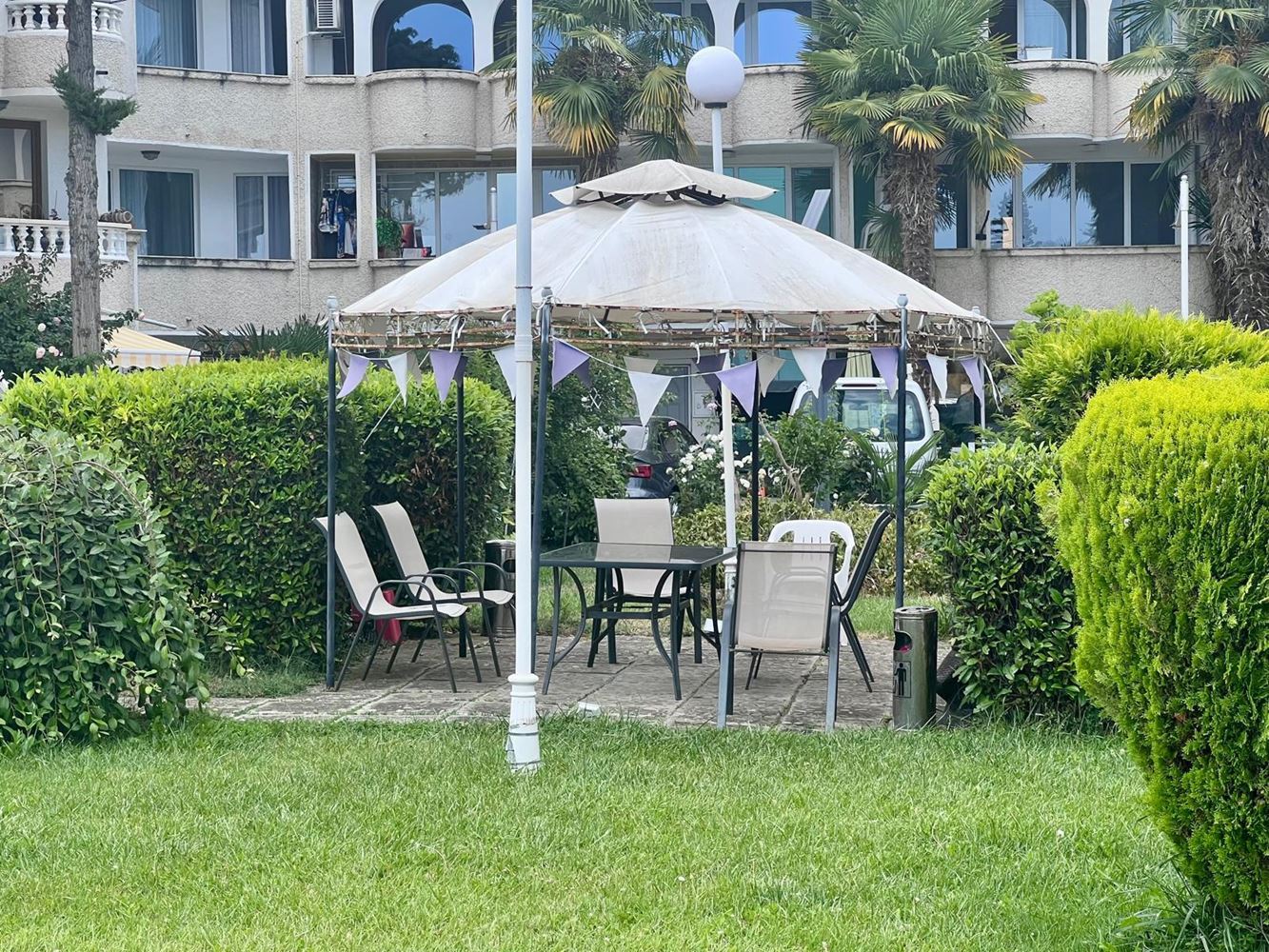 First-line sea property in Ravda – two-bedroom maisonette with sea view and private parking space