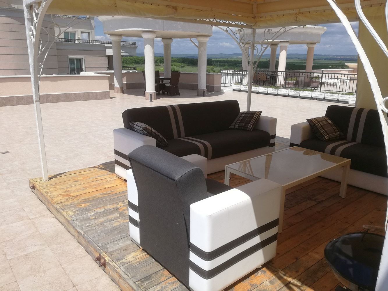 Luxury Maisonette with Huge Panoramic Terrace and Sea View in Pomorie