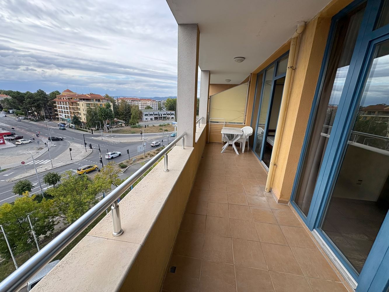 Two-bedroom apartment in Sunny Beach – spacious living, amenities and entertainment in a holiday complex