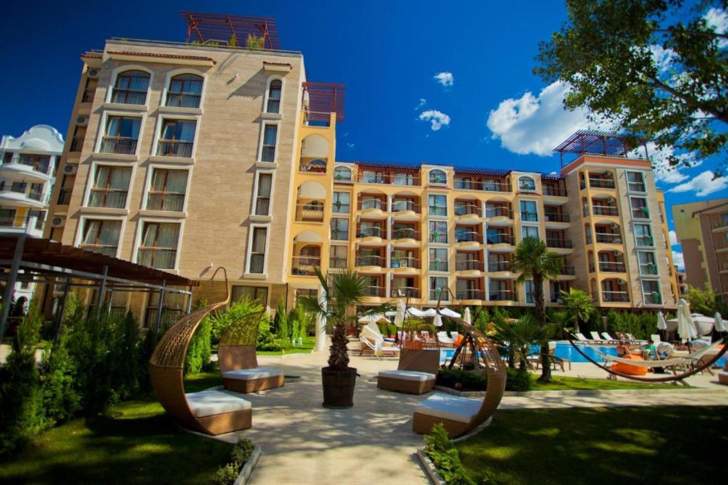 Spacious two-bedroom apartment with high-class amenities in Sunny Beach