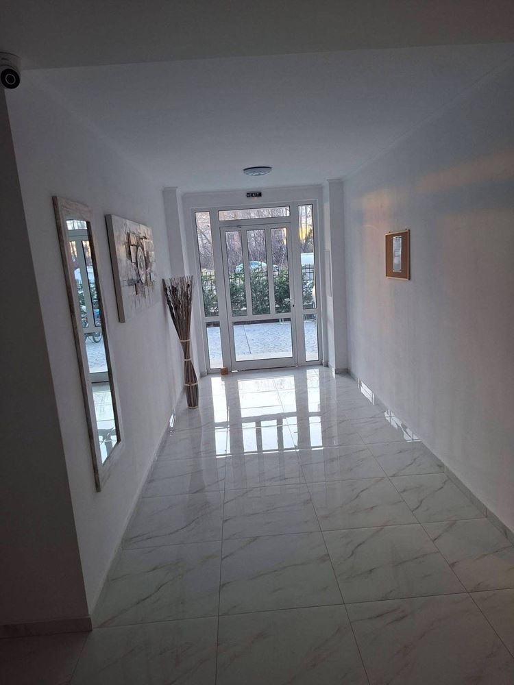 Stylish one-bedroom apartment with low maintenance fee in Sunny Beach – comfort, security and an excellent seaside investment