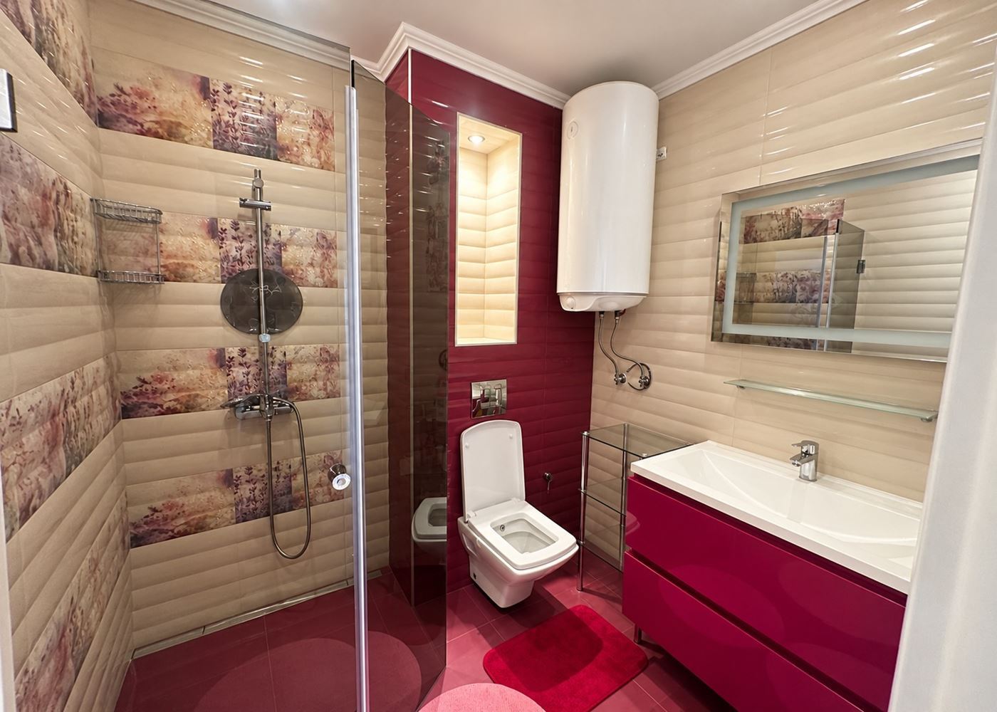 Sveti Vlas: A Particularly Interesting Property with a Pleasant Pool View