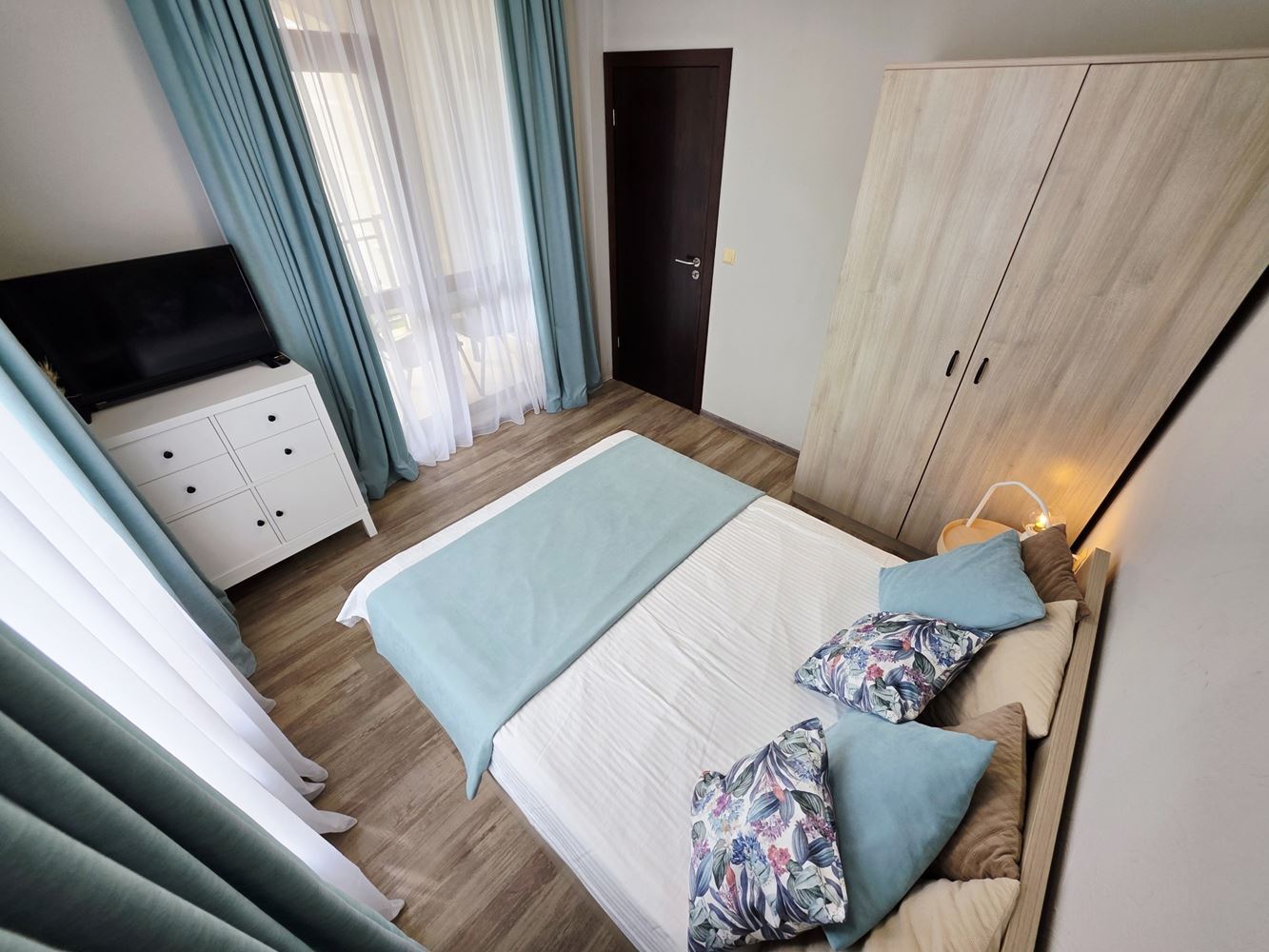 Sea Comfort with a Private Garden – One-Bedroom Apartment Just Steps from the Beach in Sveti Vlas