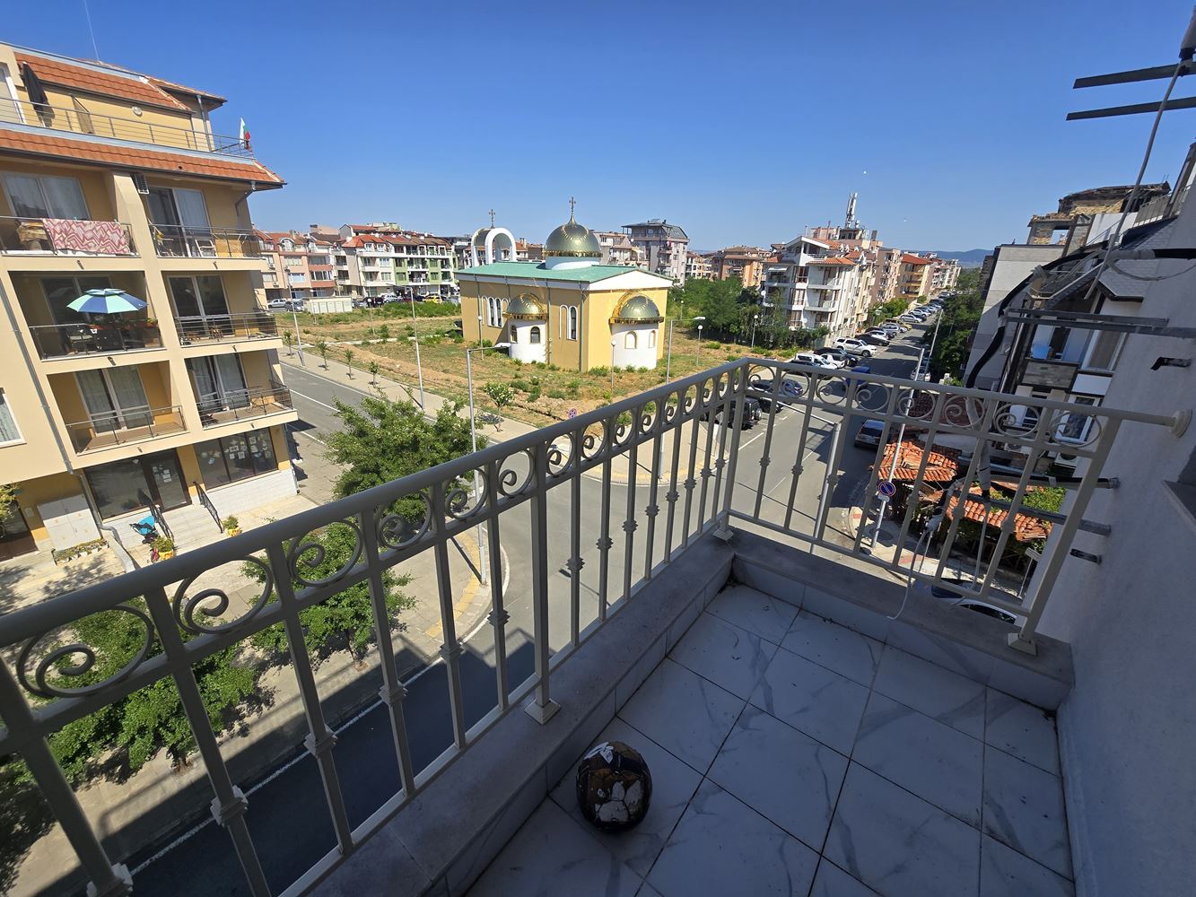 Nessebar – two-bedroom apartment in a new building with no maintenance fee and an option for installment payment
