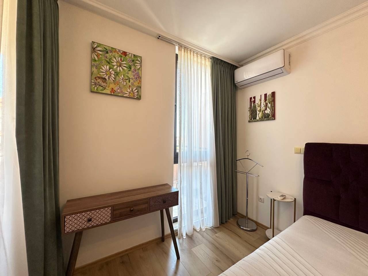 Two-Bedroom Apartment with Sea View 200 m from the Beach in Sveti Vlas