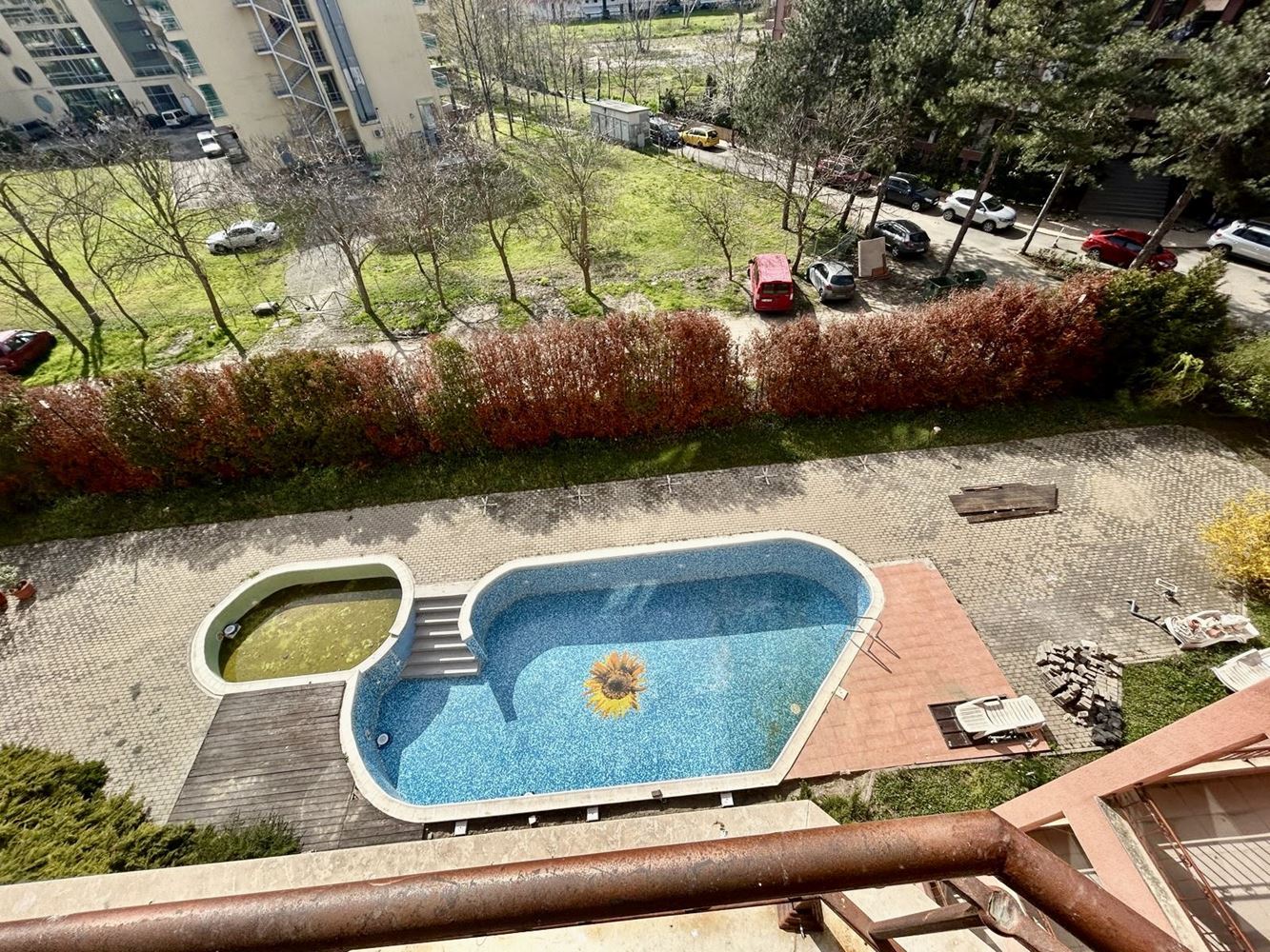 One-bedroom apartment in the central part of Sunny Beach with pool view