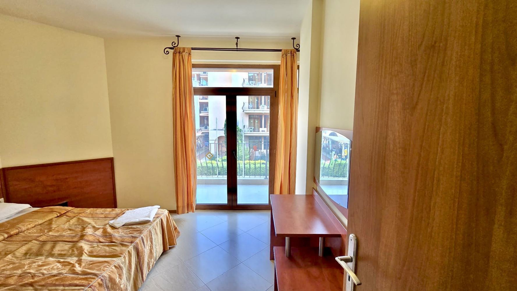 One-Bedroom Apartment near Cacao Beach with Pool View – Documents Ready and Excellent Investment Potential