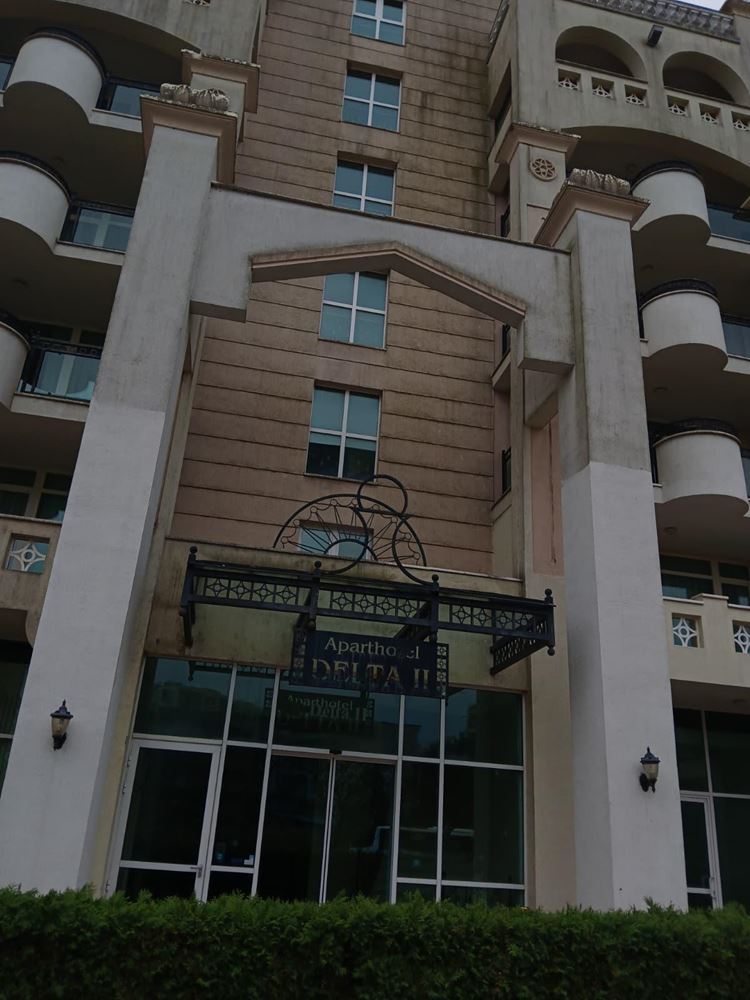 Attractive One-Bedroom Apartment on the First Line by the Sea in Pomorie – Comfort, Swimming Pools and Spa Facilities