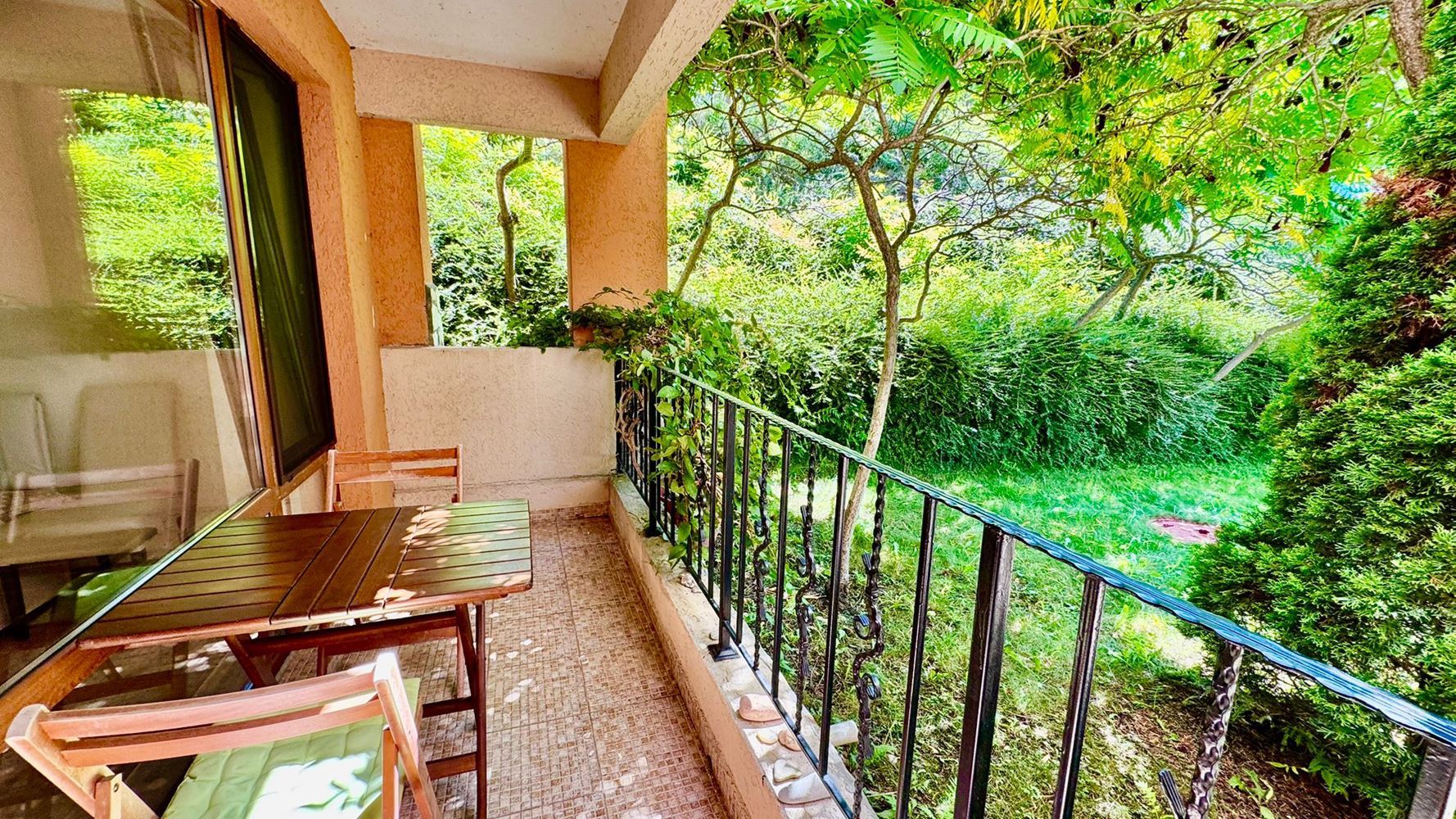 Spacious Studio in a Prestigious Complex in Sveti Vlas – Peace and Comfort All Year Round
